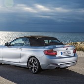 BMWのコンパクト・オープン・モデル 「ニューBMW 2シリーズ　カブリオレ」を発表