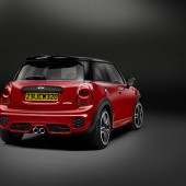 3ドア・ハッチバック・モデルをベースにしたハイ・パフォーマンス・モデル「MINI John Cooper Works