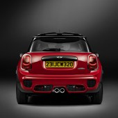 3ドア・ハッチバック・モデルをベースにしたハイ・パフォーマンス・モデル「MINI John Cooper Works