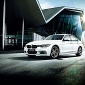 BMW 3シリーズの発売40周年を記念した特別仕様車「BMW 3シリーズM Sport Style Edge」を導入