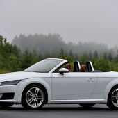 新型 Audi TT Coupe / Roadster 及び Audi TTSを発売