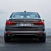 BMW ラグジュアリー・セダン「7シリーズ」を発表