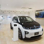 日本初: 電気自動車BMW i3のカーシェアリング・サービスを開始