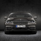 BMW ワールド・プレミアとしてニュー M760Li xDriveを出展