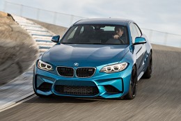 「BMW M2クーペ」に、6速マニュアル・トランスミッション車を追加