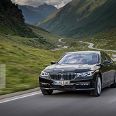 「BMW 740e iPerformance」を発表