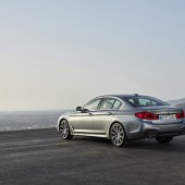 P90237225_highRes_the-new-bmw-5-series